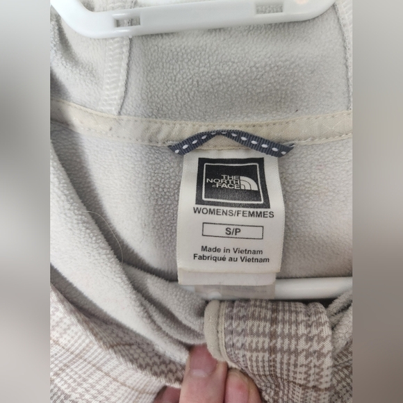 The North Face hoodie, cream plaid, Size S - Picture 2 of 8